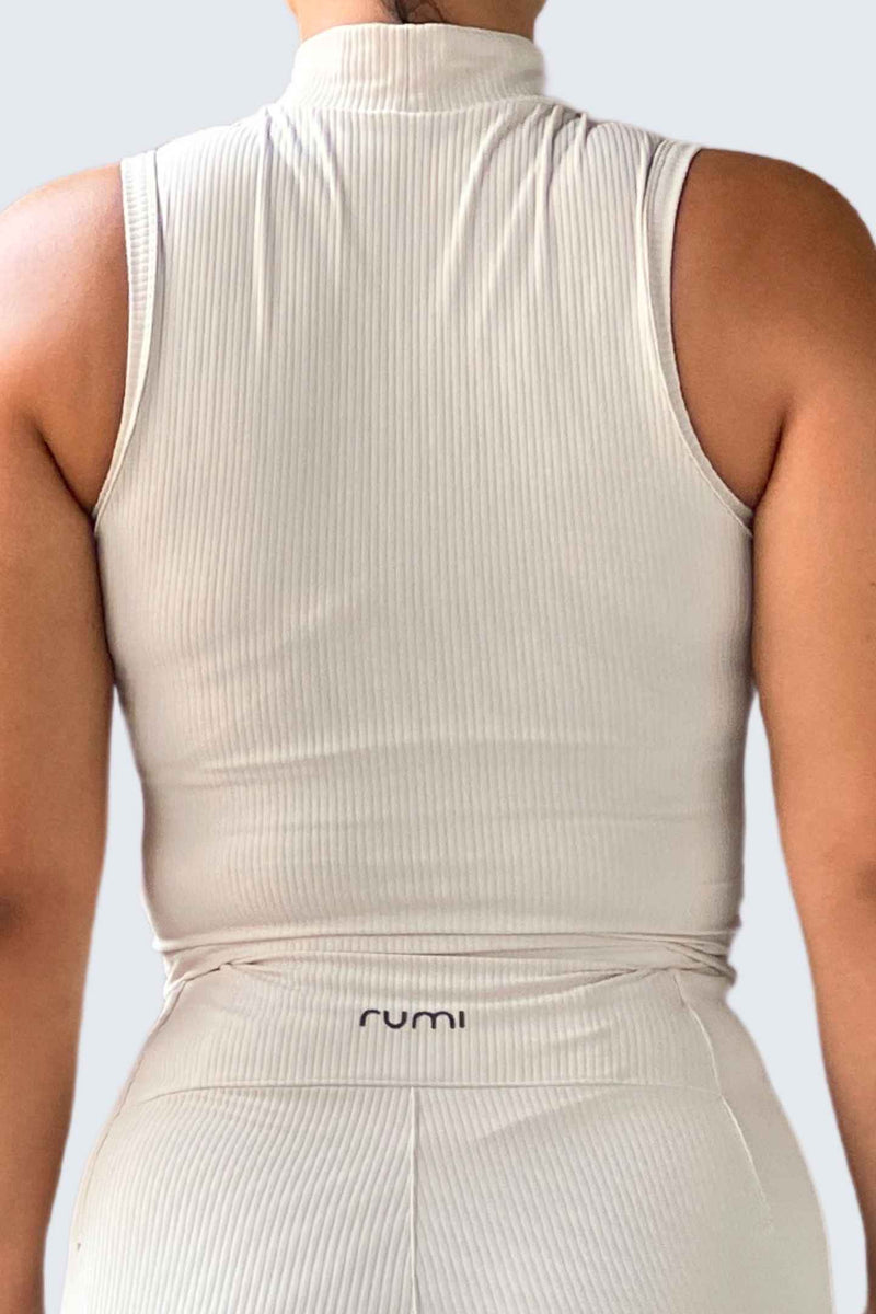 Rumi Earth - W SunRib Fit Tank Mock Neck - Snow - R128118