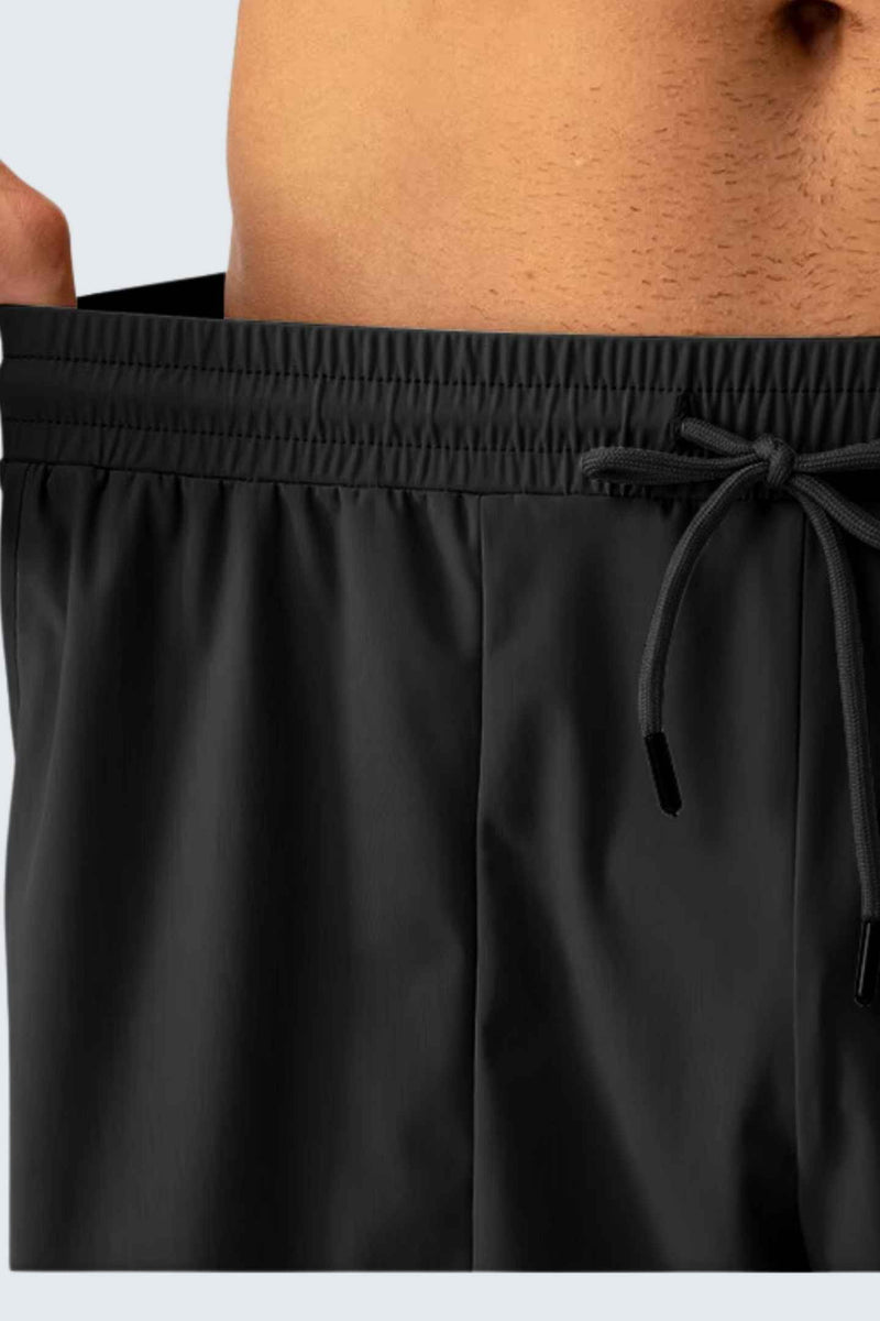 U StarAir Train Shorts 4" - Black