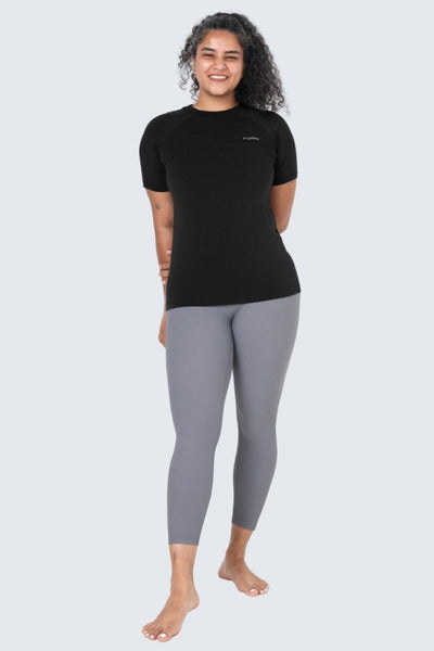 Rumi Earth - WU Move Tee - Black - R521505BKP - Tops